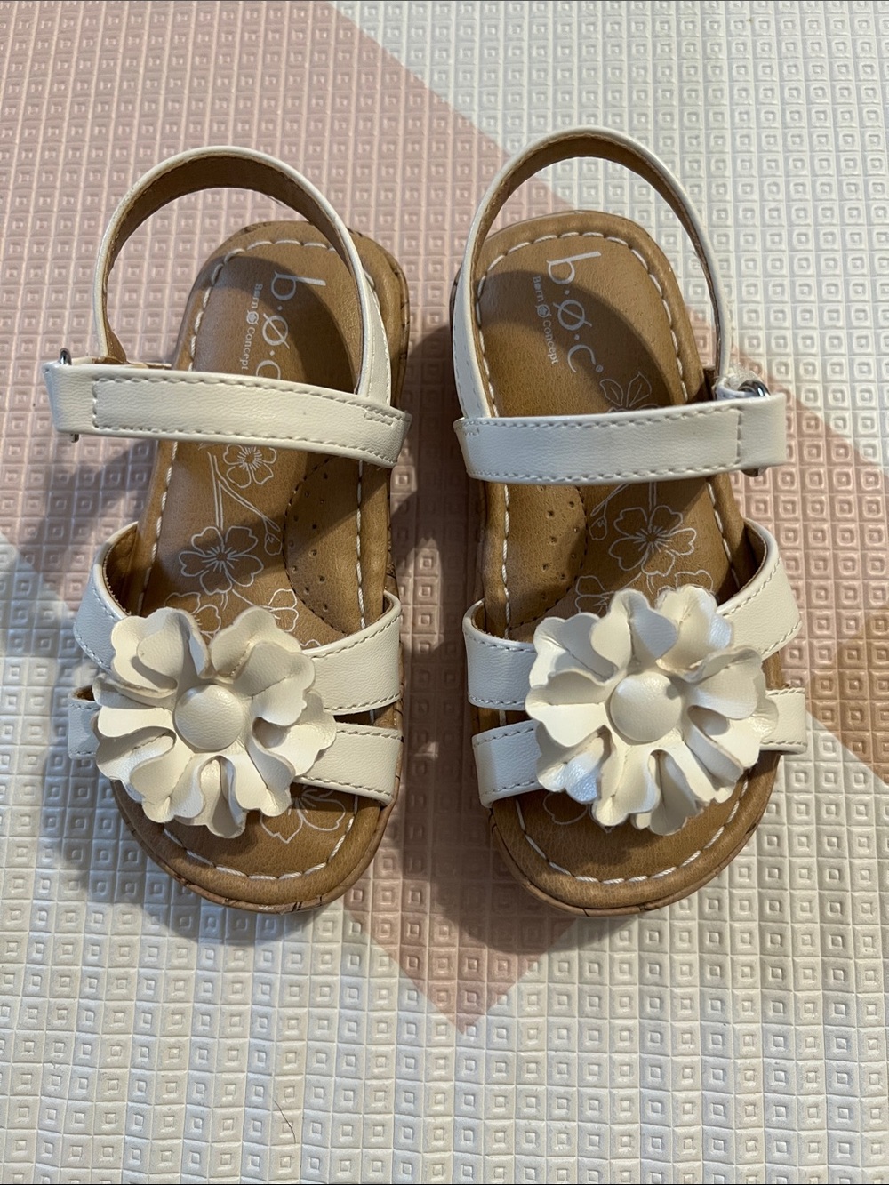 b.o.c. White Floral Strap Toddler Sandals